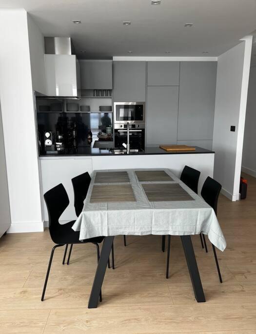 Ferienwohnung Malecon 47 Apartamento Reformado En Primera Linea Muxia Exterior foto