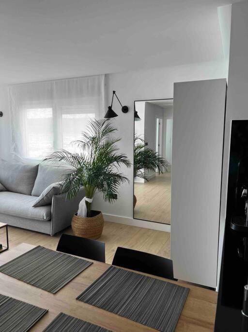 Ferienwohnung Malecon 47 Apartamento Reformado En Primera Linea Muxia Exterior foto